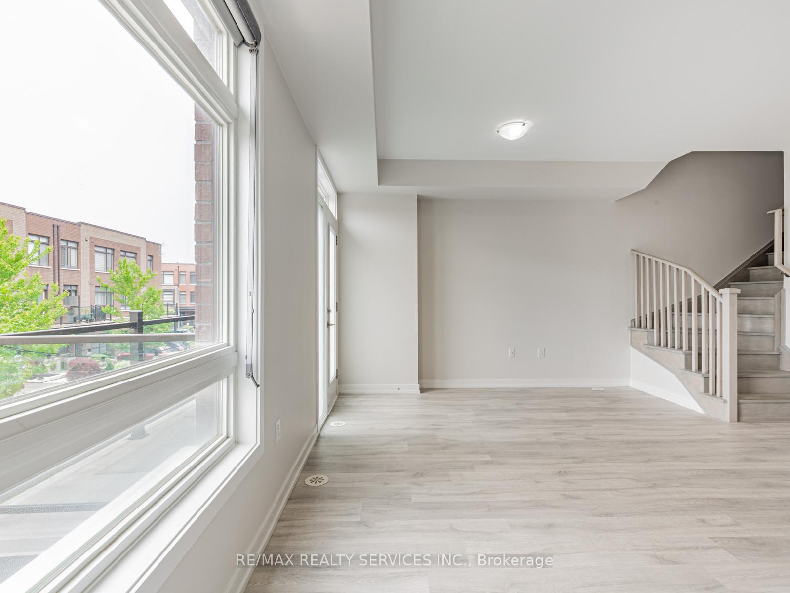 Photo 24 of 5 Lachine Street, Vaughan, Vaughan Grove — HOMEH