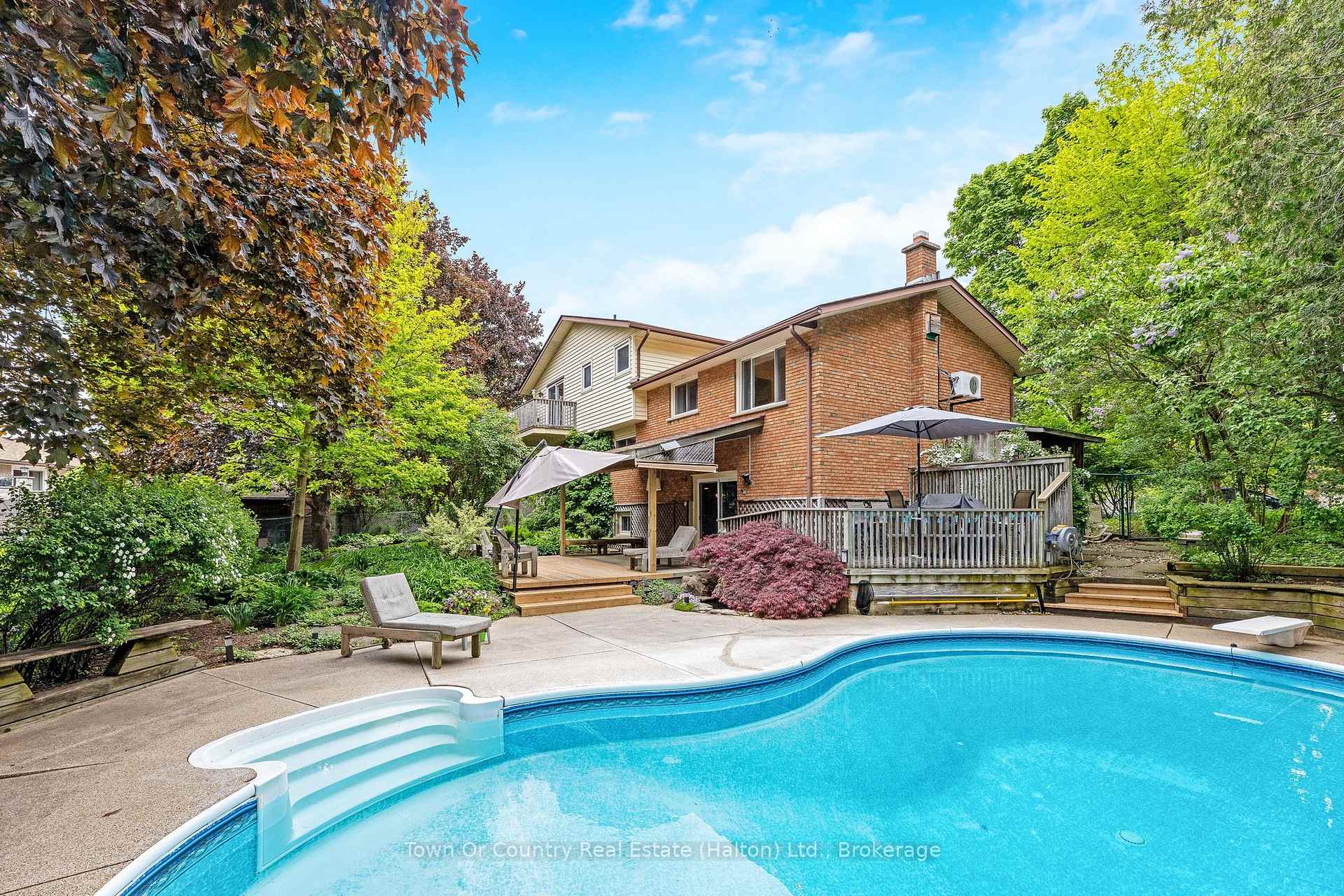 Photo 1 of 370 Roselawn Place, Waterloo — HOMEH