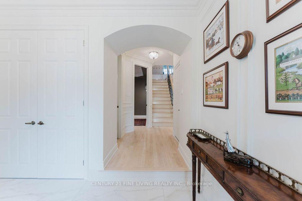 Photo 5 of 96 Wolf Creek Crescent, Vaughan, Patterson — HOMEH