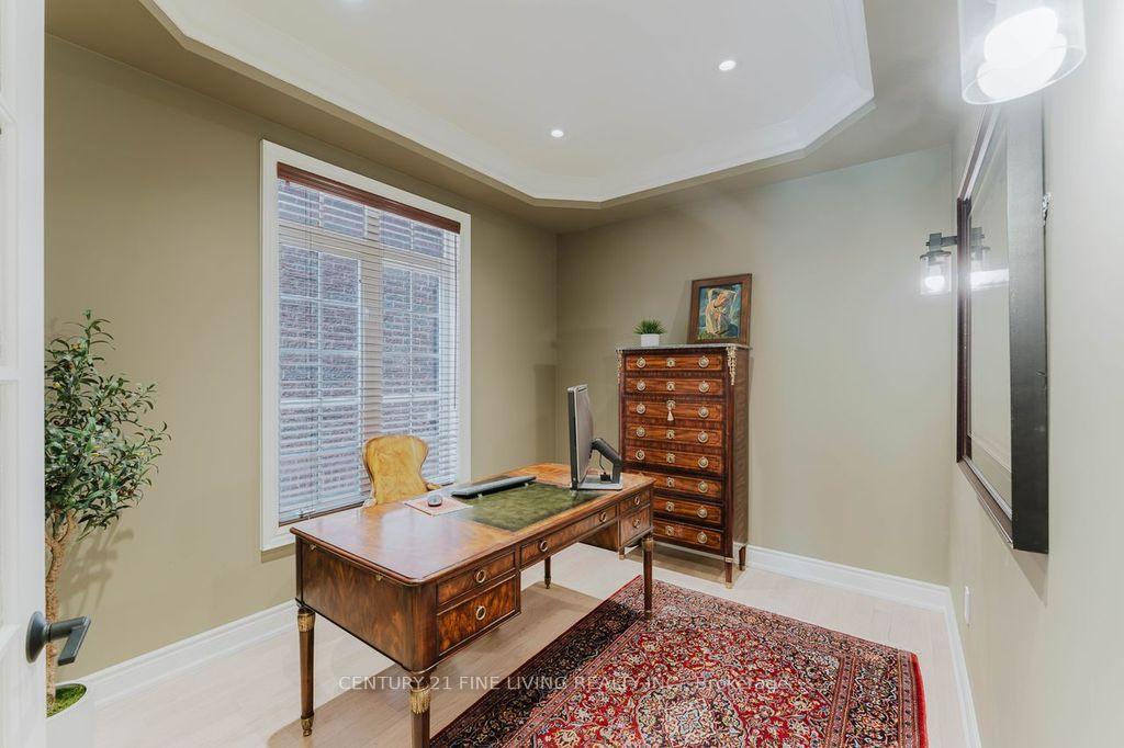 Photo 6 of 96 Wolf Creek Crescent, Vaughan, Patterson — HOMEH