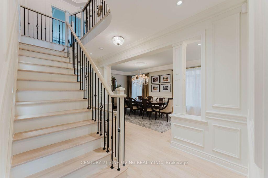 Photo 7 of 96 Wolf Creek Crescent, Vaughan, Patterson — HOMEH