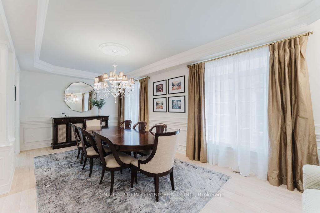 Photo 8 of 96 Wolf Creek Crescent, Vaughan, Patterson — HOMEH