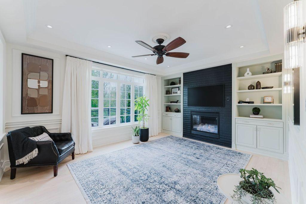 Photo 16 of 96 Wolf Creek Crescent, Vaughan, Patterson — HOMEH