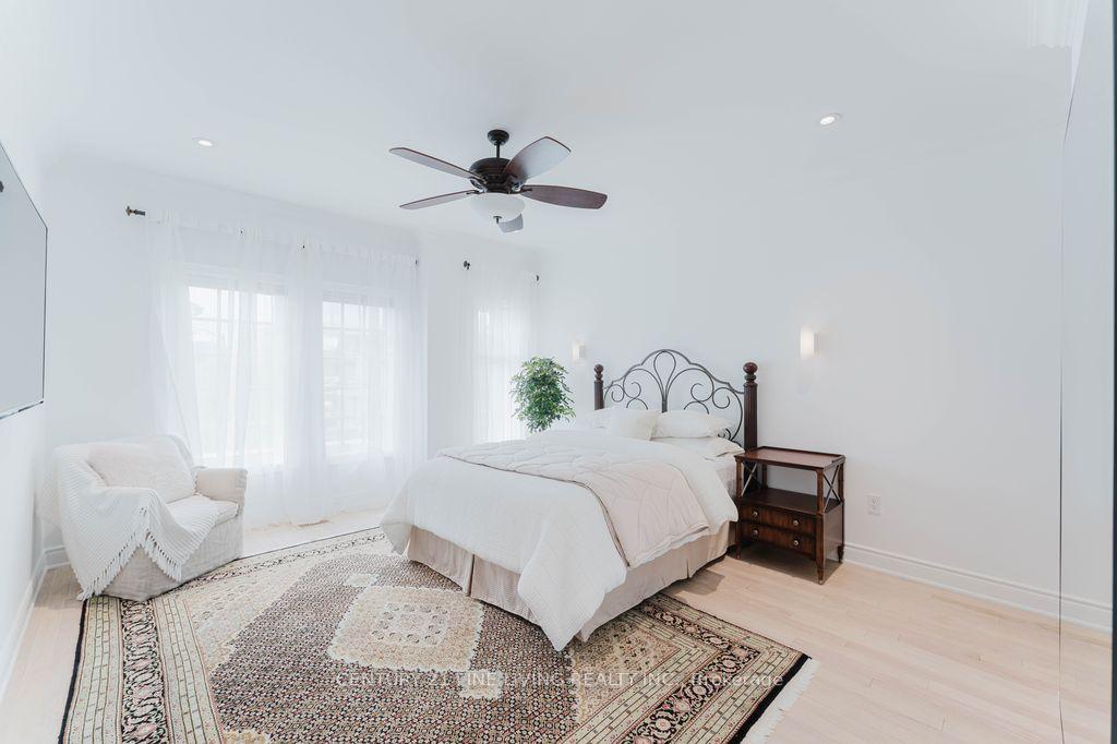 Photo 27 of 96 Wolf Creek Crescent, Vaughan, Patterson — HOMEH