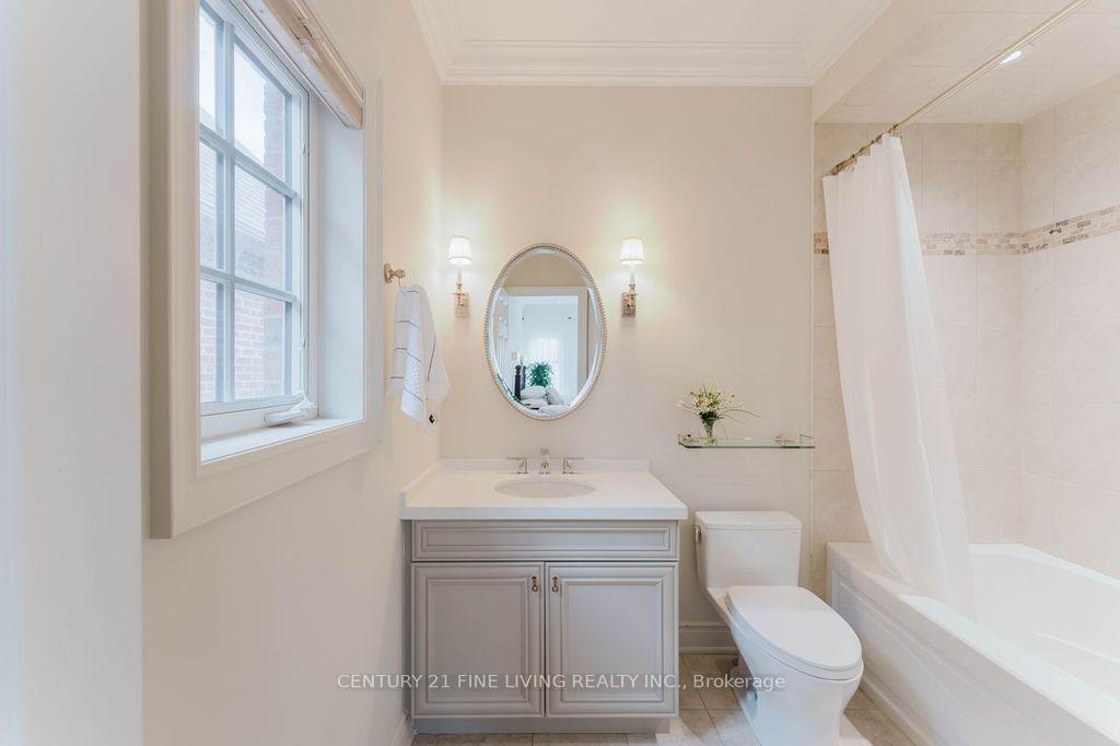 Photo 29 of 96 Wolf Creek Crescent, Vaughan, Patterson — HOMEH