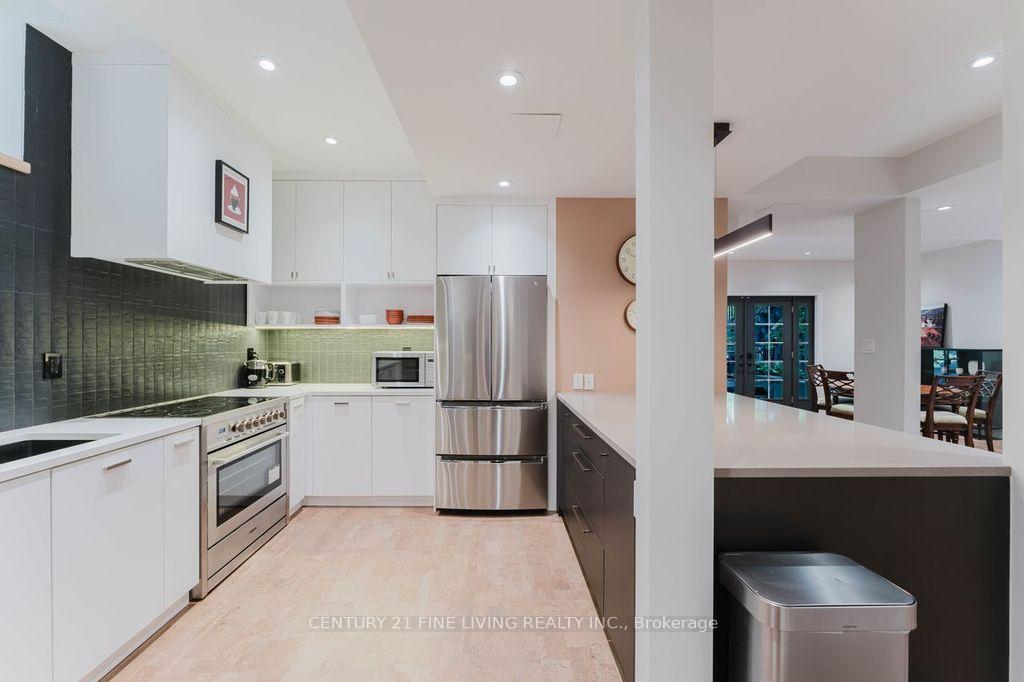 Photo 37 of 96 Wolf Creek Crescent, Vaughan, Patterson — HOMEH