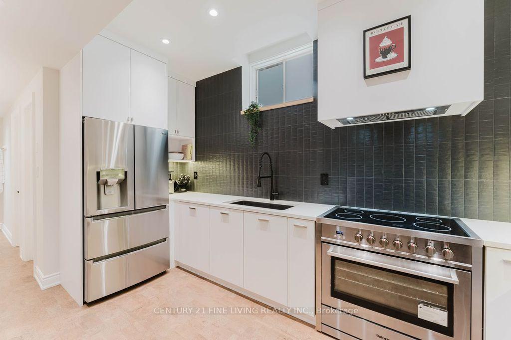 Photo 38 of 96 Wolf Creek Crescent, Vaughan, Patterson — HOMEH