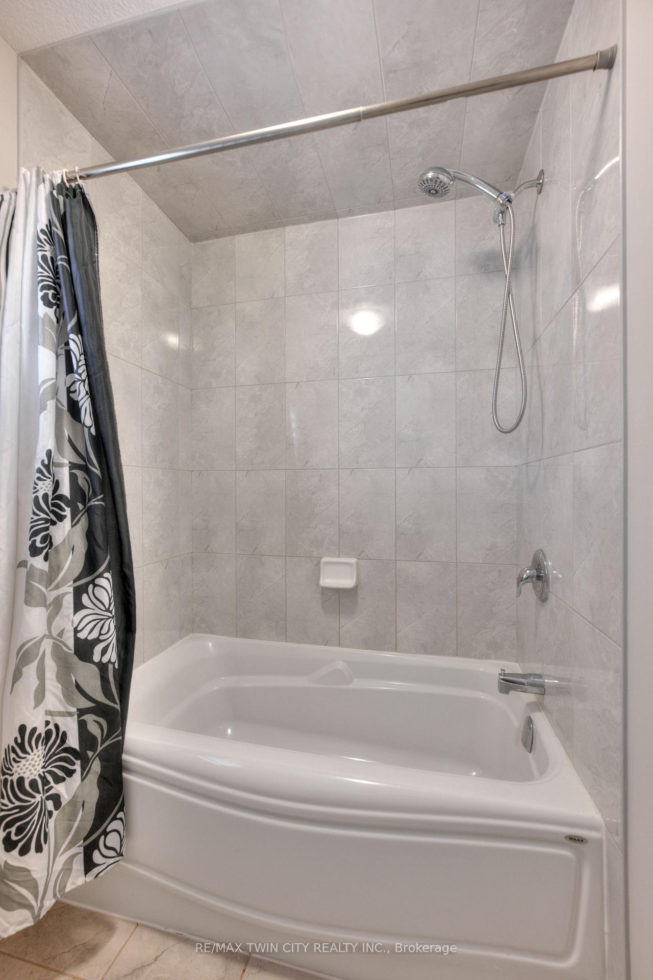 Photo 39 of 435 Rideau River Street, Waterloo — HOMEH