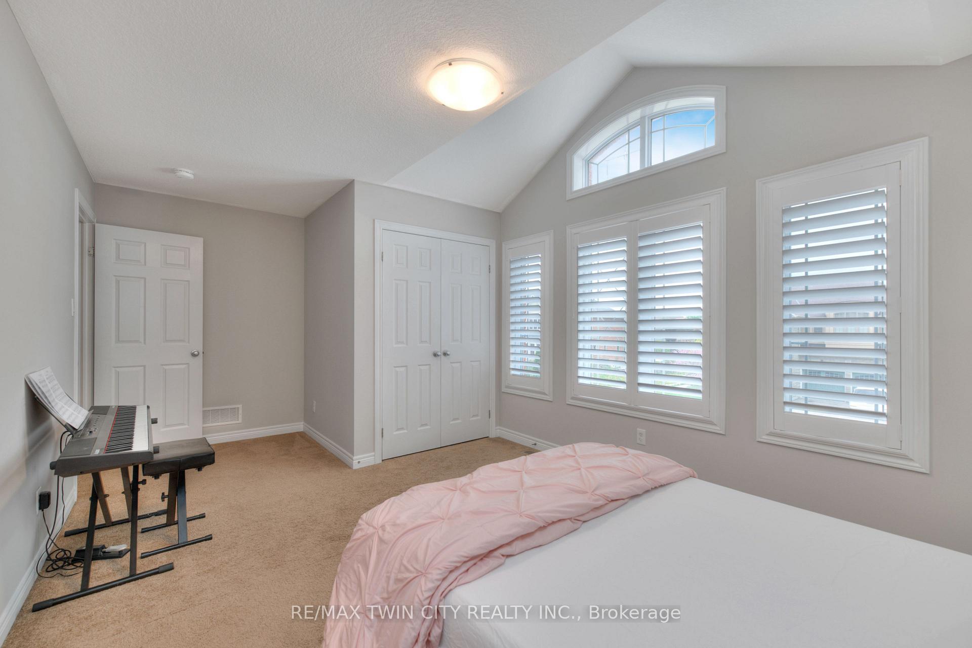 Photo 41 of 435 Rideau River Street, Waterloo — HOMEH