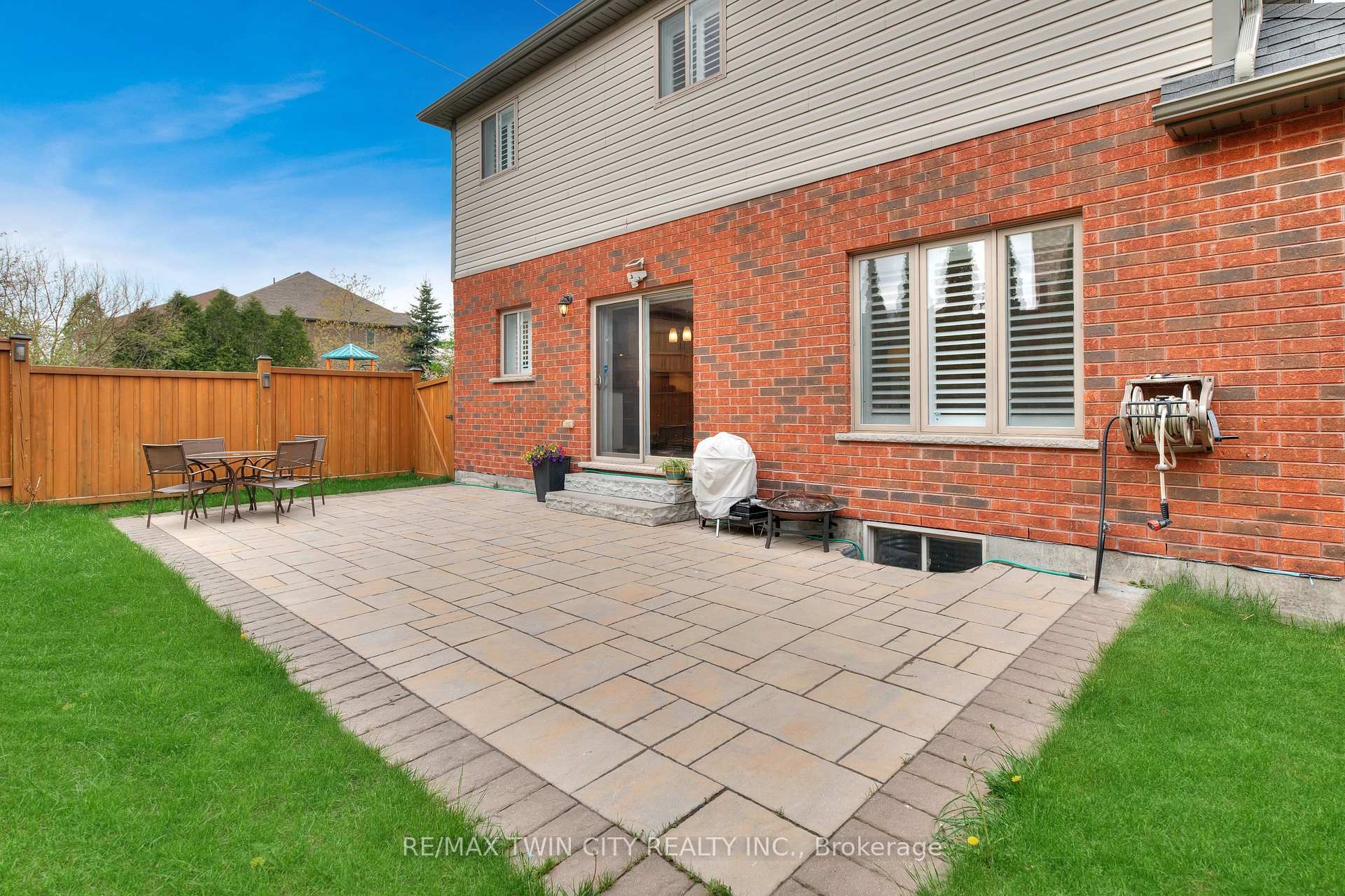 Photo 48 of 435 Rideau River Street, Waterloo — HOMEH