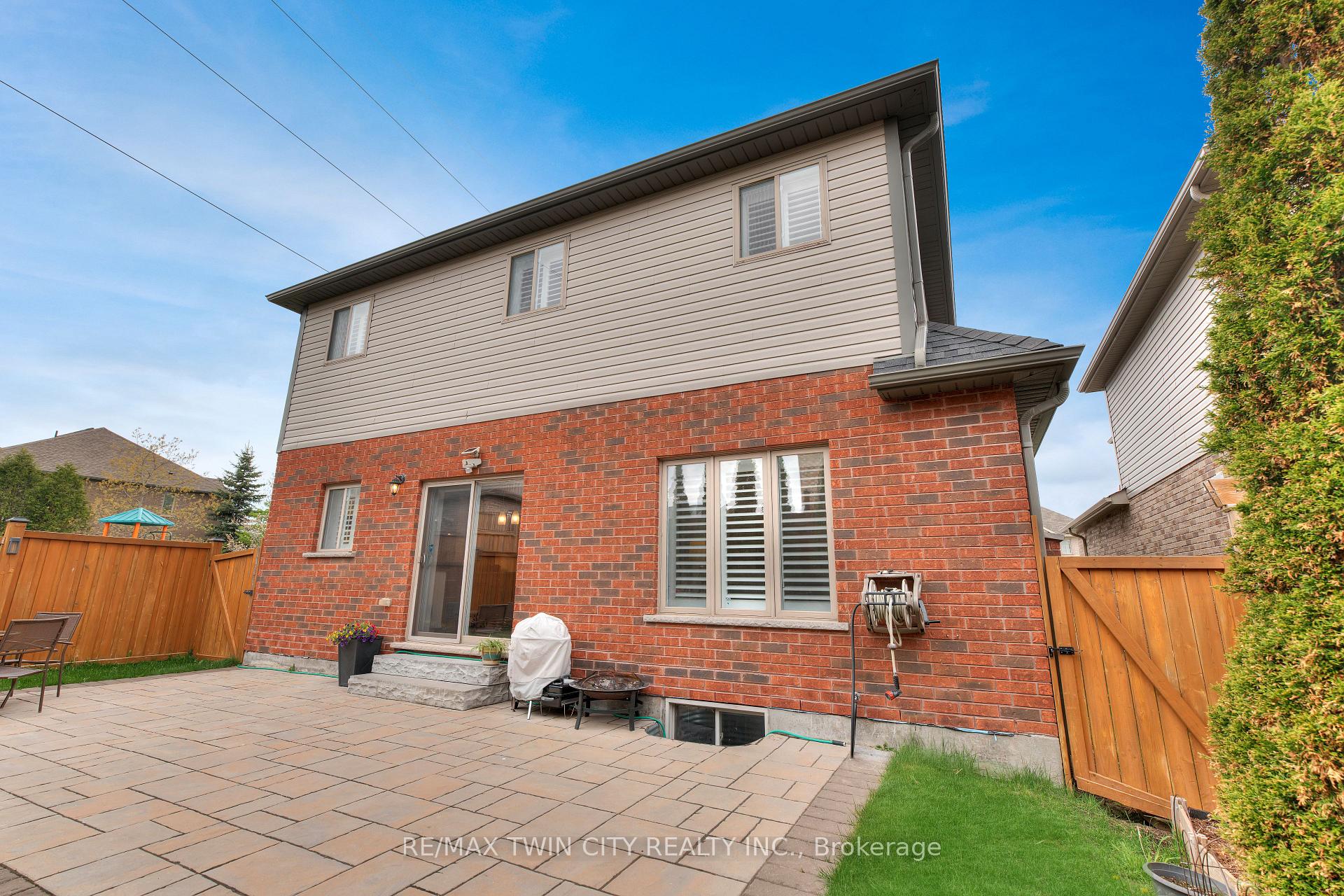 Photo 49 of 435 Rideau River Street, Waterloo — HOMEH