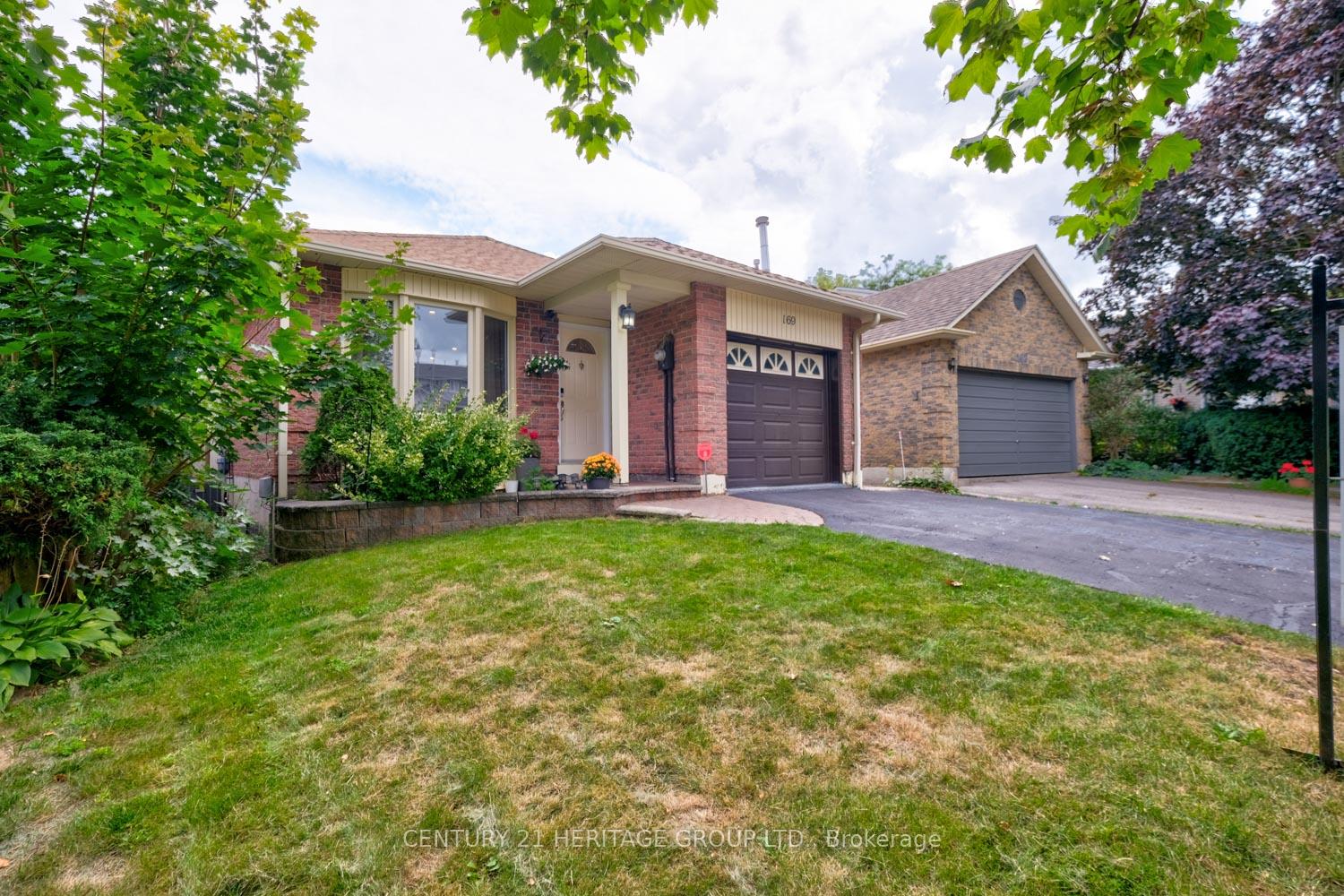 Photo 2 of 169 Spruce Street, Aurora, Aurora Village — HOMEH