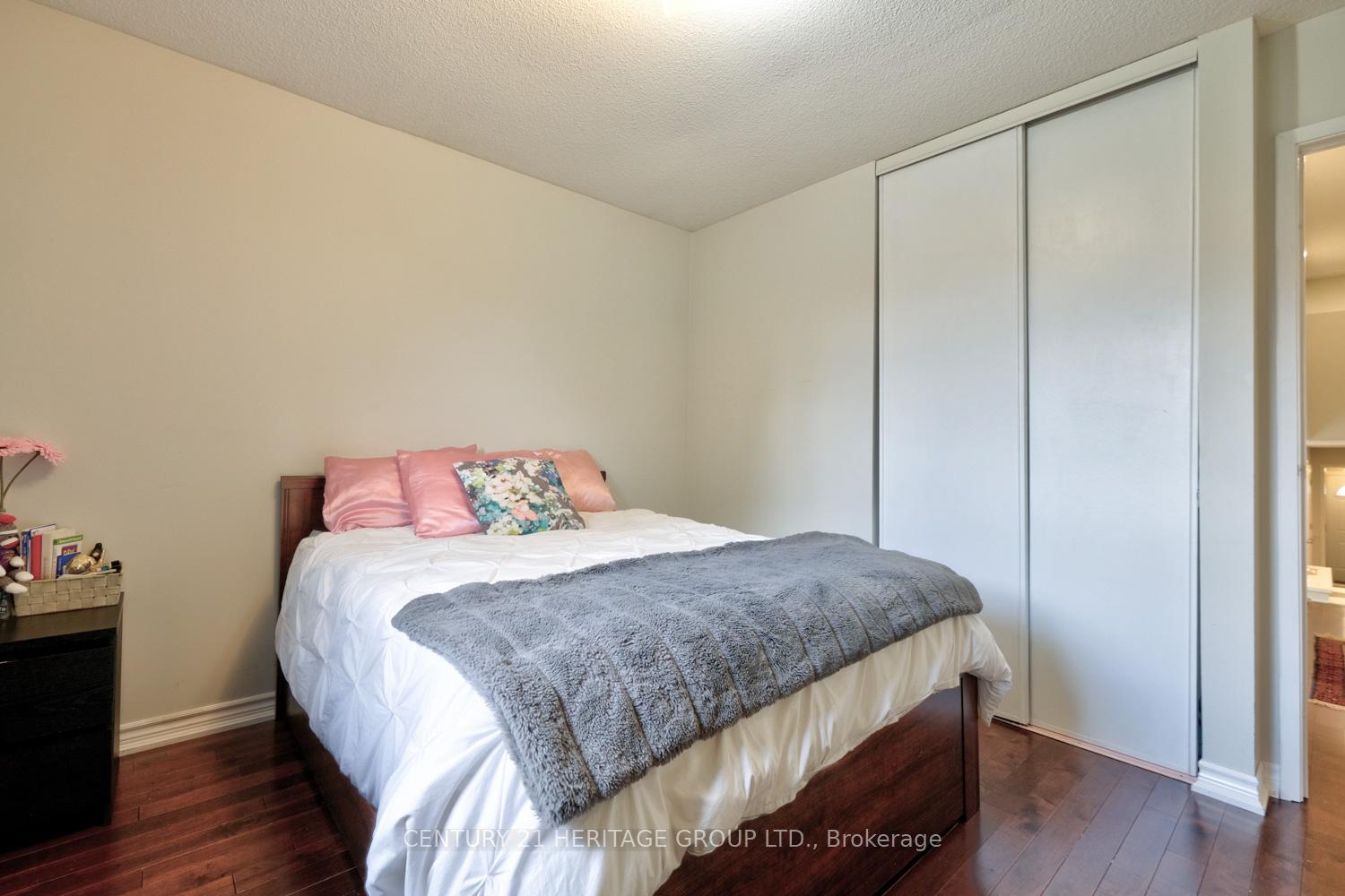 Photo 17 of 169 Spruce Street, Aurora, Aurora Village — HOMEH