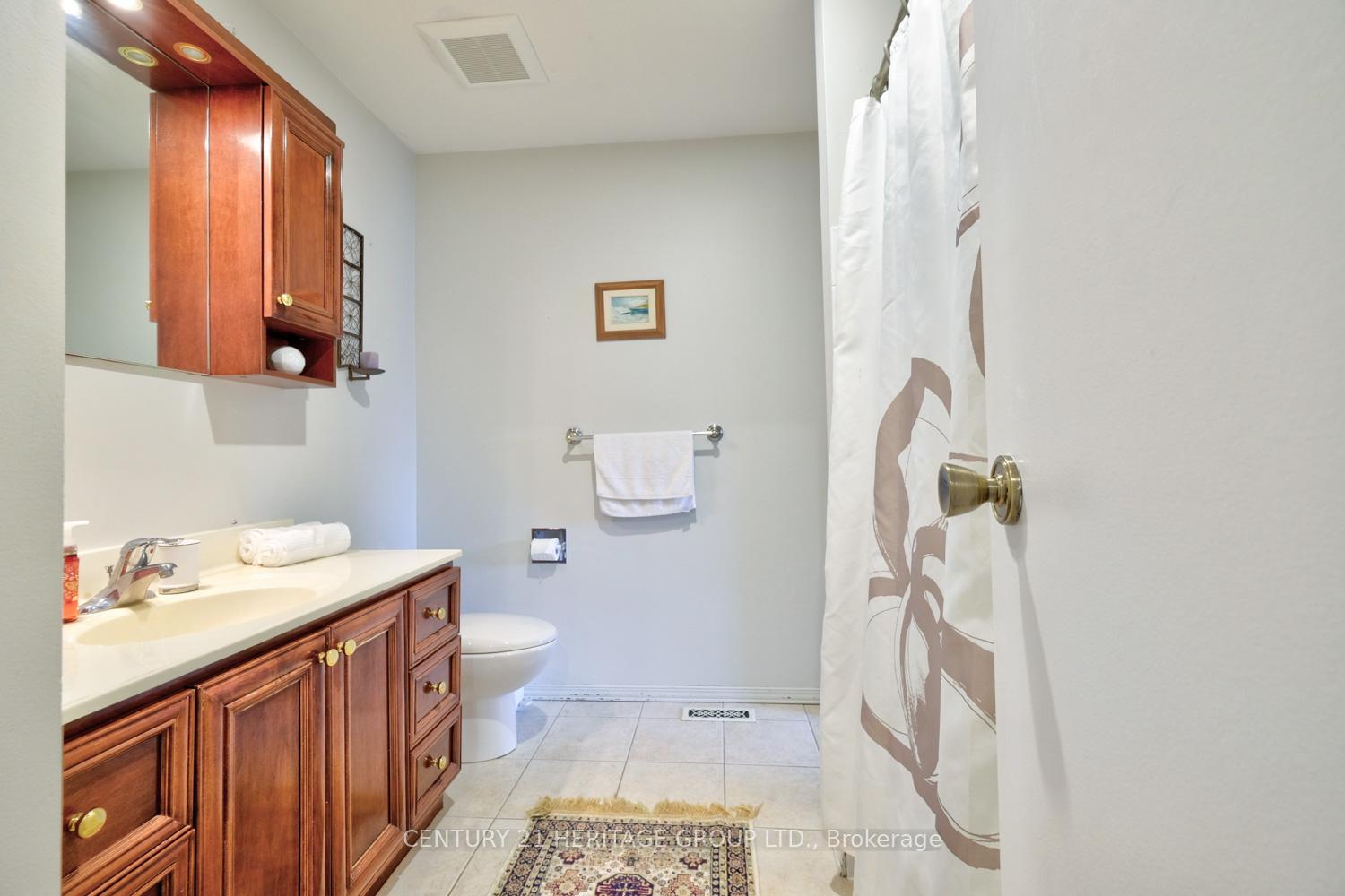 Photo 15 of 169 Spruce Street, Aurora, Aurora Village — HOMEH