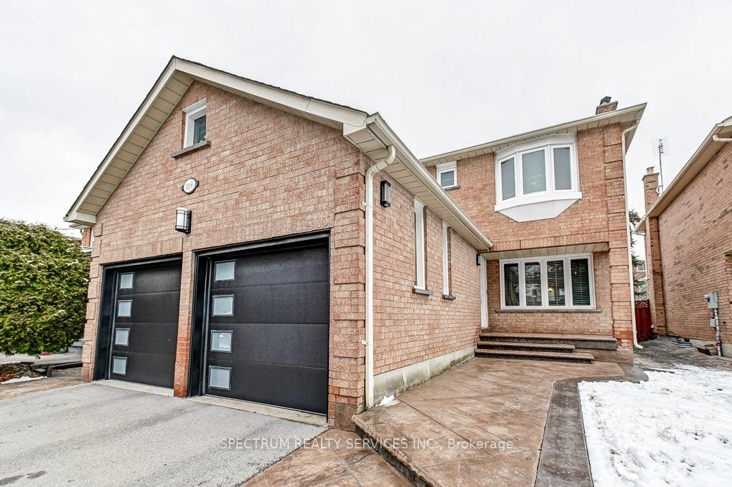 Photo 2 of 119 Silver Arrow Crescent, Vaughan, Maple — HOMEH