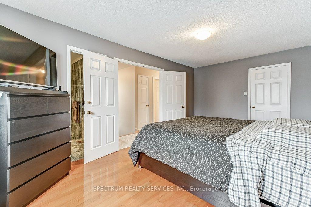 Photo 5 of 119 Silver Arrow Crescent, Vaughan, Maple — HOMEH