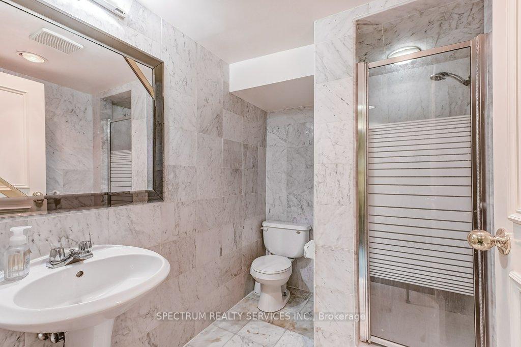 Photo 17 of 119 Silver Arrow Crescent, Vaughan, Maple — HOMEH