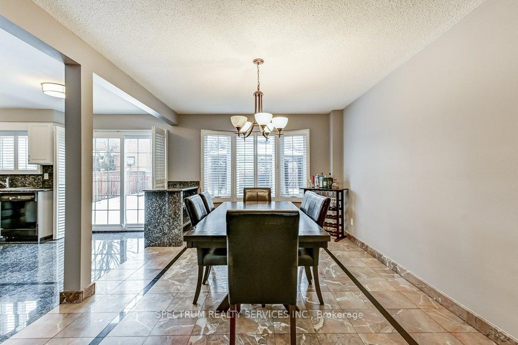 Photo 25 of 119 Silver Arrow Crescent, Vaughan, Maple — HOMEH