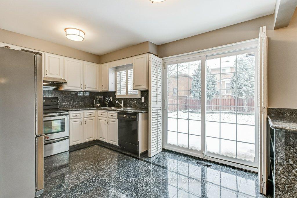 Photo 27 of 119 Silver Arrow Crescent, Vaughan, Maple — HOMEH