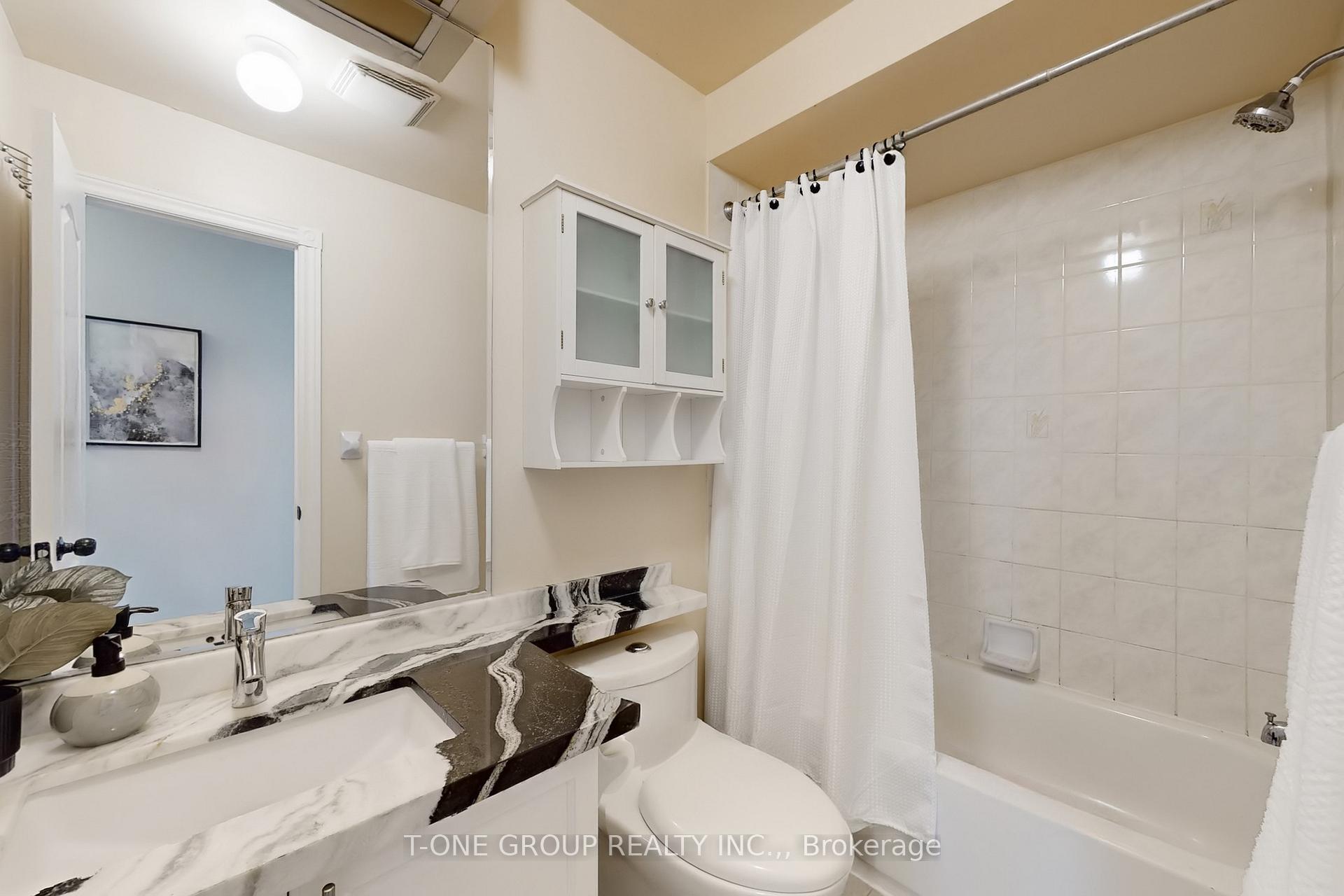Photo 30 of 39 Vania Drive, Vaughan, Vellore Village — HOMEH