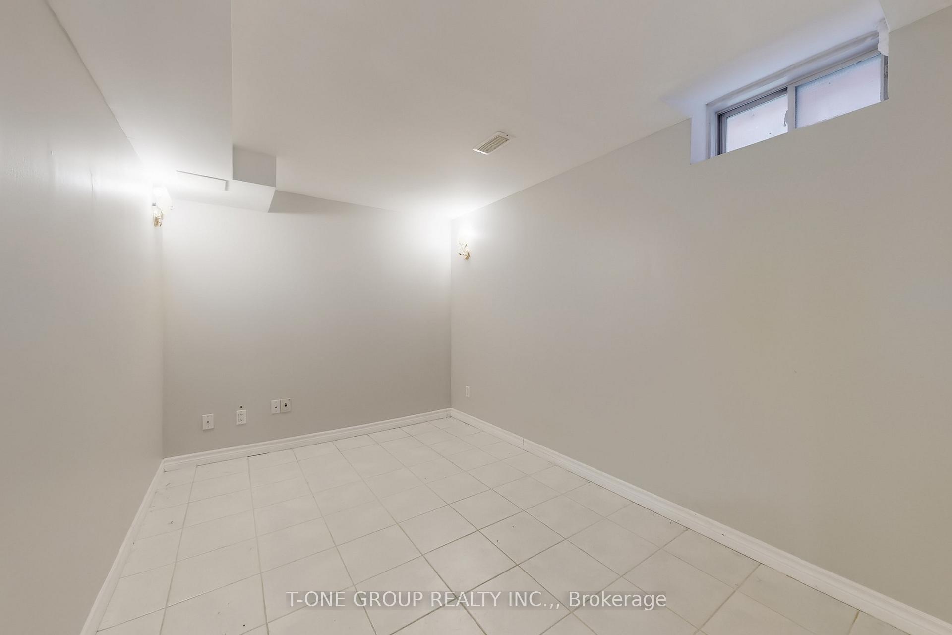 Photo 35 of 39 Vania Drive, Vaughan, Vellore Village — HOMEH