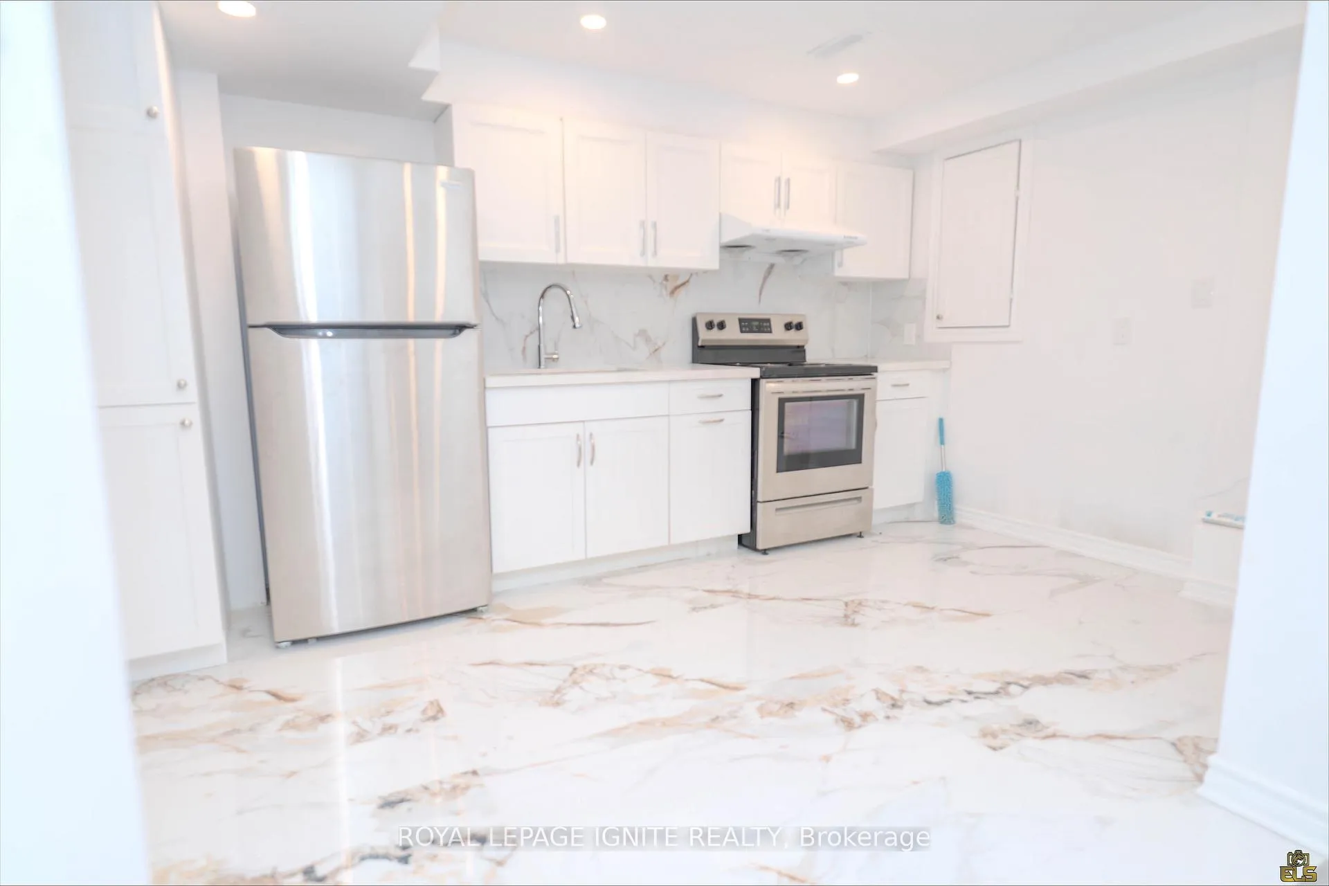 Photo 5 of Unit BSMT, 87 Fernbank Place, Whitby, Pringle Creek — HOMEH
