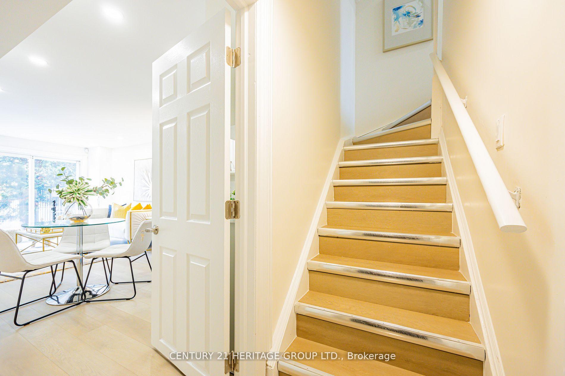 Photo 10 of 114 Millcliff Circle, Aurora, Aurora Grove — HOMEH