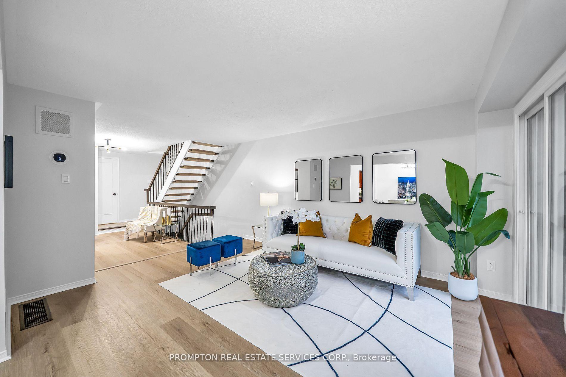 Photo 2 of 39 Frost Drive, Whitby, Lynde Creek — HOMEH