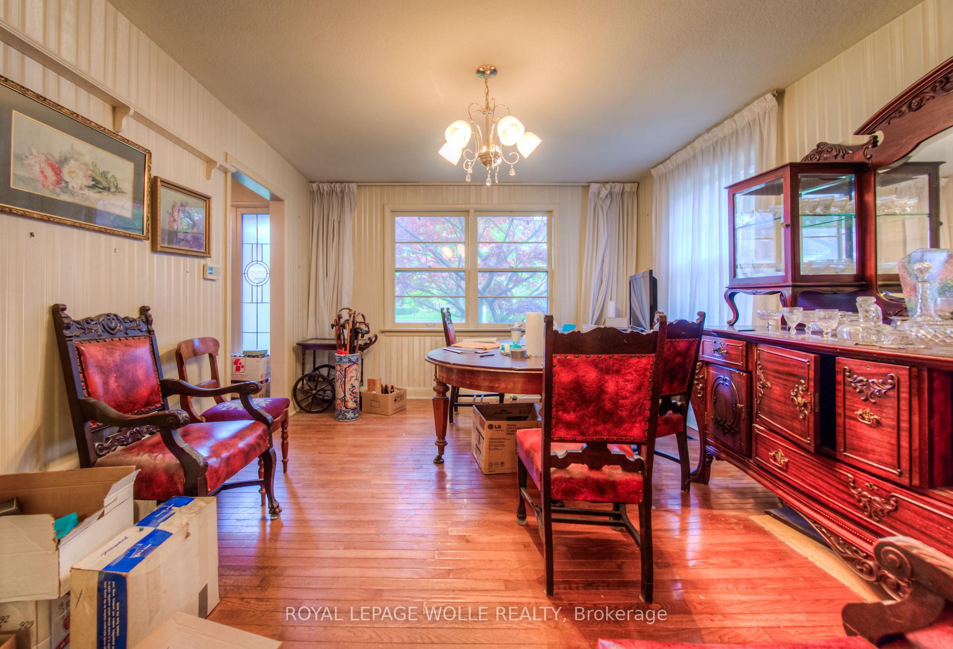 Photo 12 of 189 John Street W, Waterloo — HOMEH