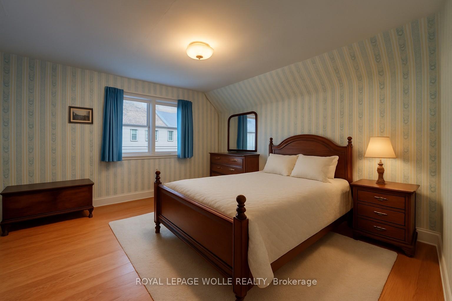 Photo 27 of 189 John Street W, Waterloo — HOMEH