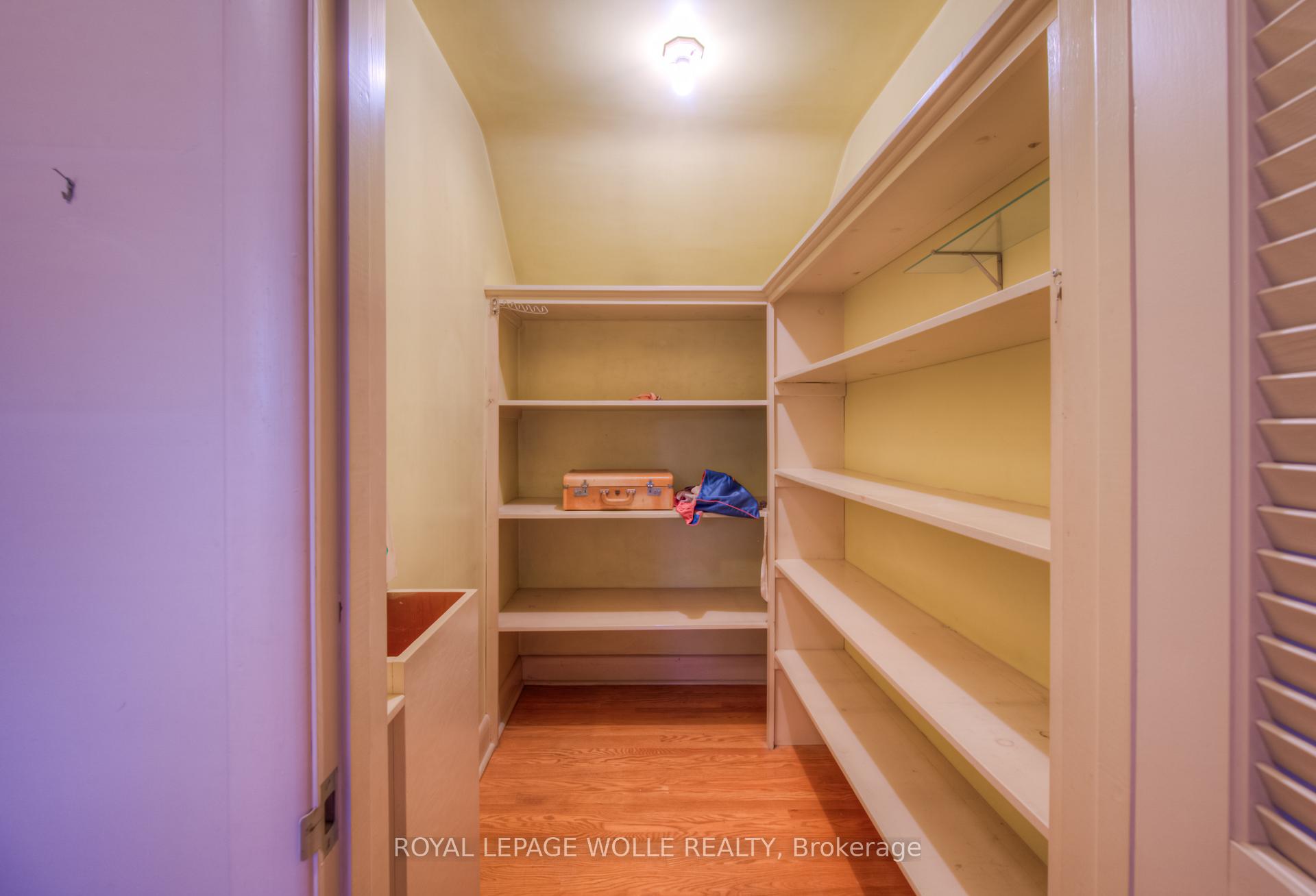 Photo 31 of 189 John Street W, Waterloo — HOMEH