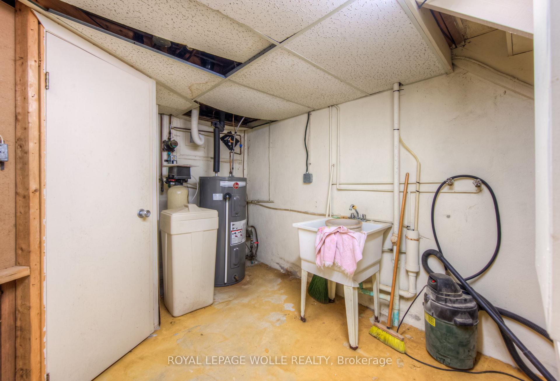 Photo 36 of 189 John Street W, Waterloo — HOMEH