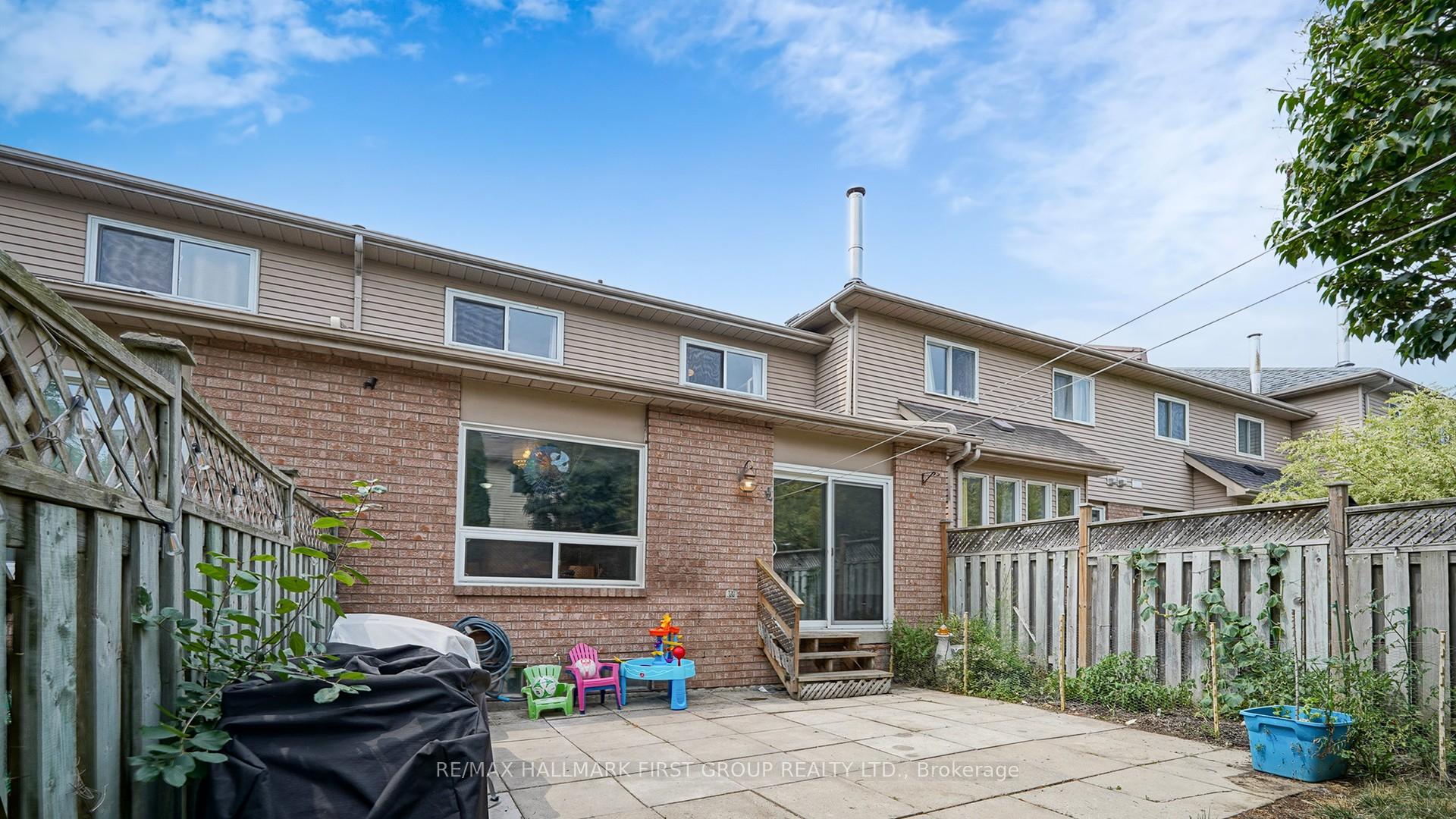 Photo 38 of 54 Davies Crescent, Whitby, Pringle Creek — HOMEH