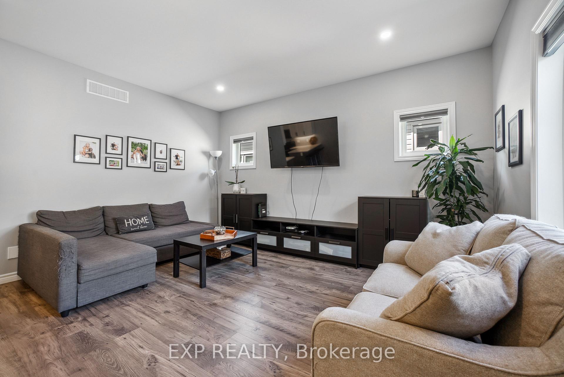 Photo 15 of 61 Athabaska Drive, Belleville, Thurlow Ward — HOMEH