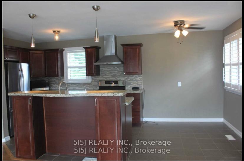 Photo 3 of 212 Lee Avenue, Whitby, Lynde Creek — HOMEH