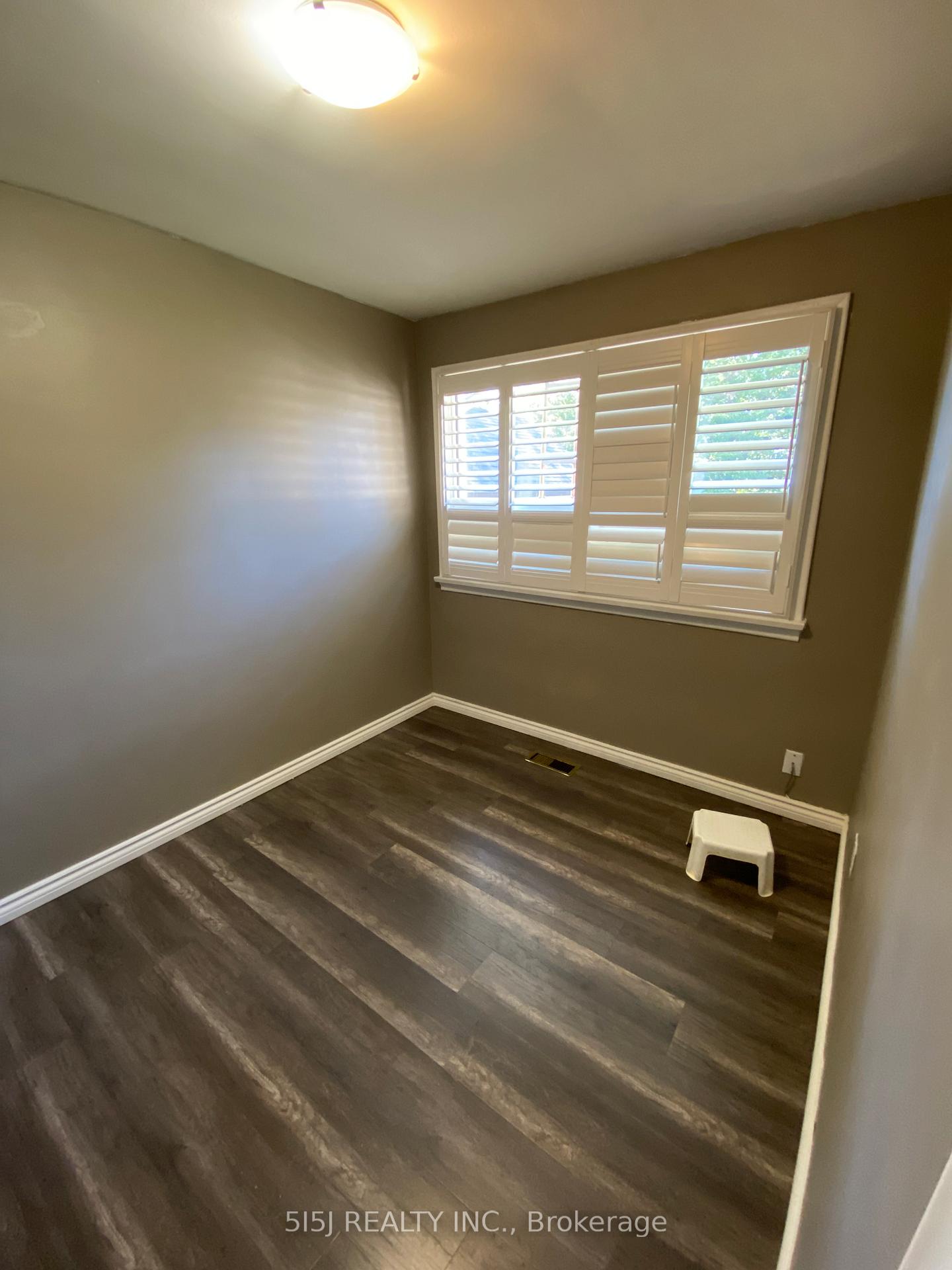 Photo 7 of 212 Lee Avenue, Whitby, Lynde Creek — HOMEH