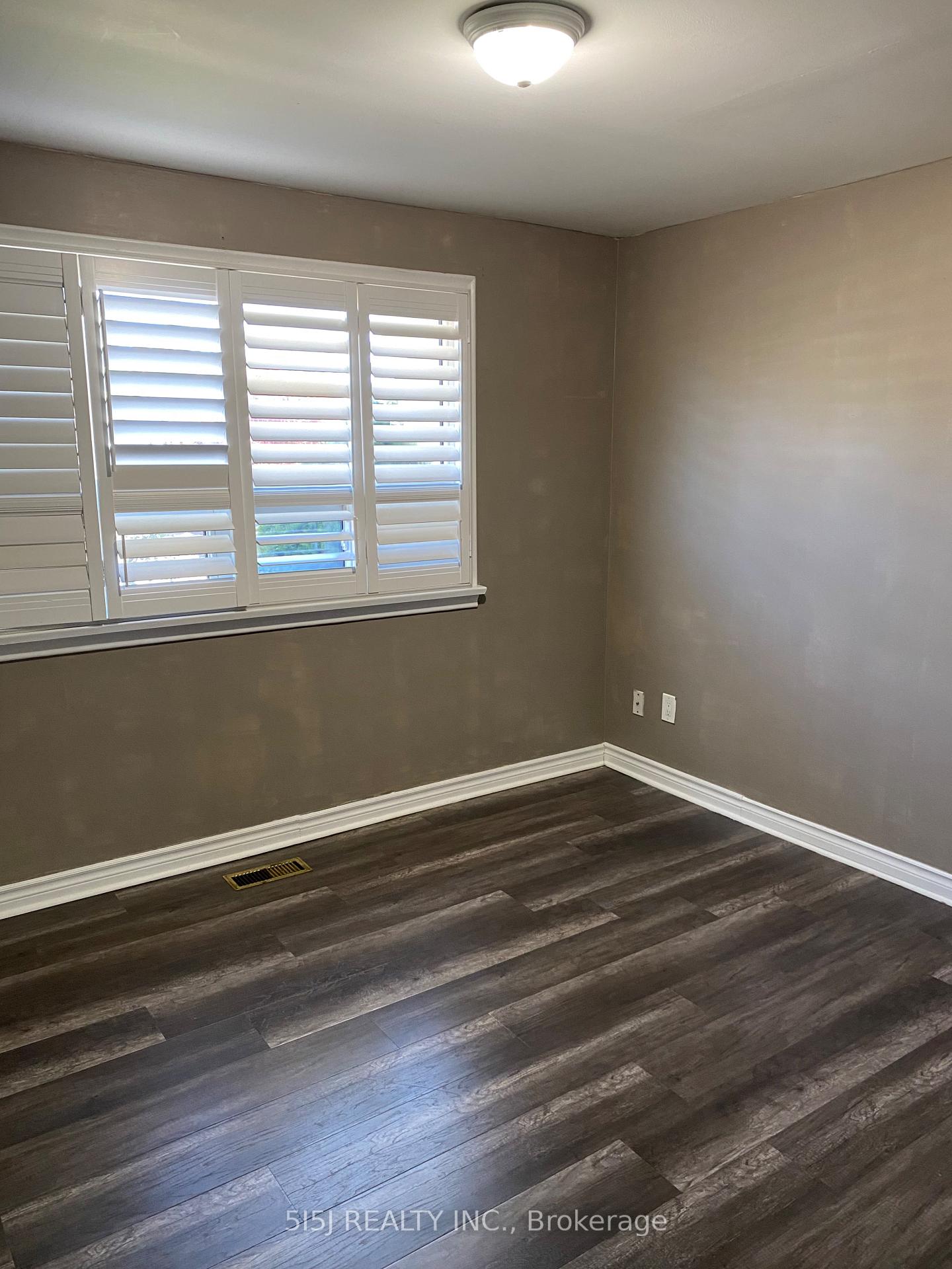 Photo 9 of 212 Lee Avenue, Whitby, Lynde Creek — HOMEH