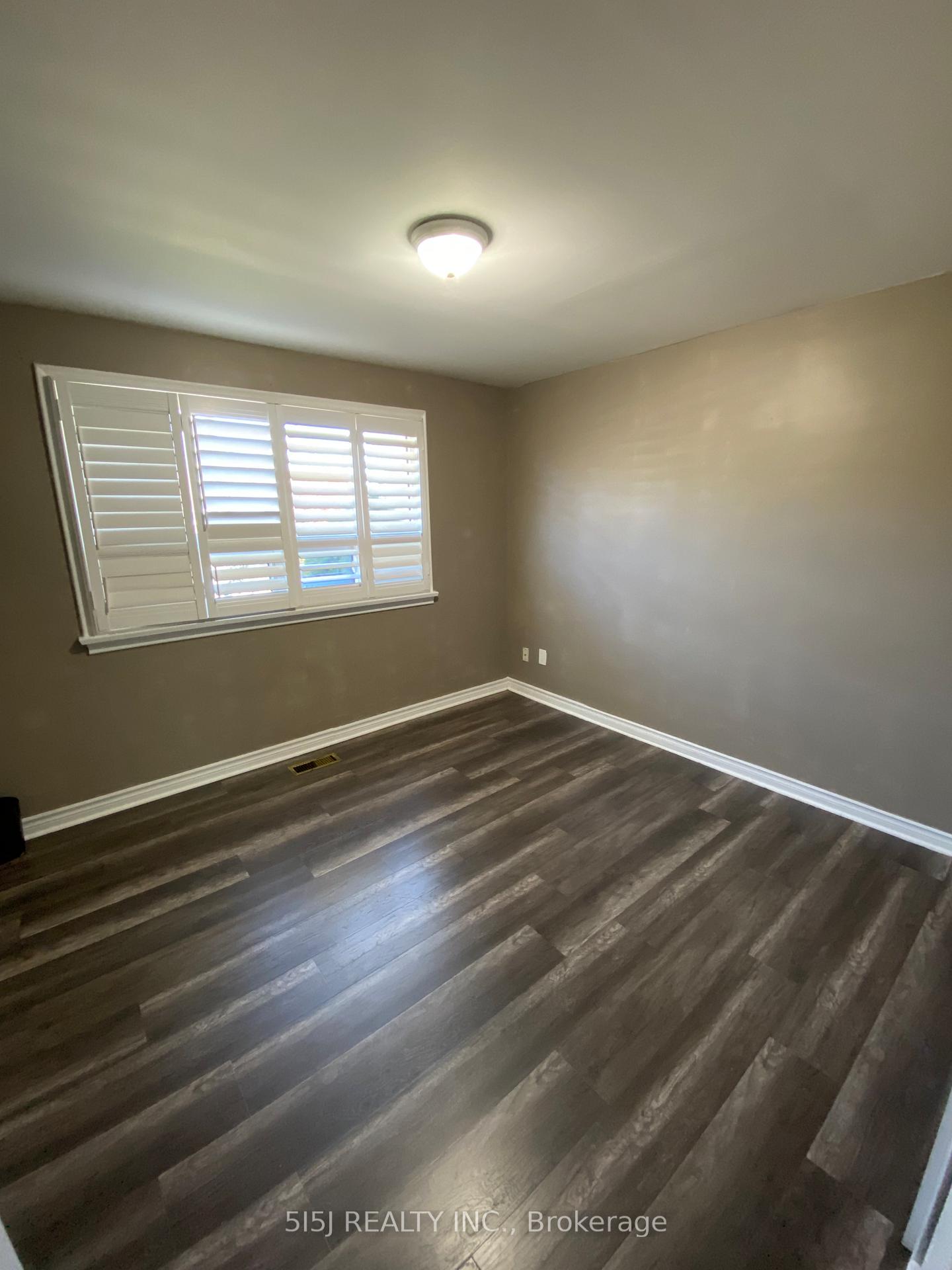 Photo 10 of 212 Lee Avenue, Whitby, Lynde Creek — HOMEH