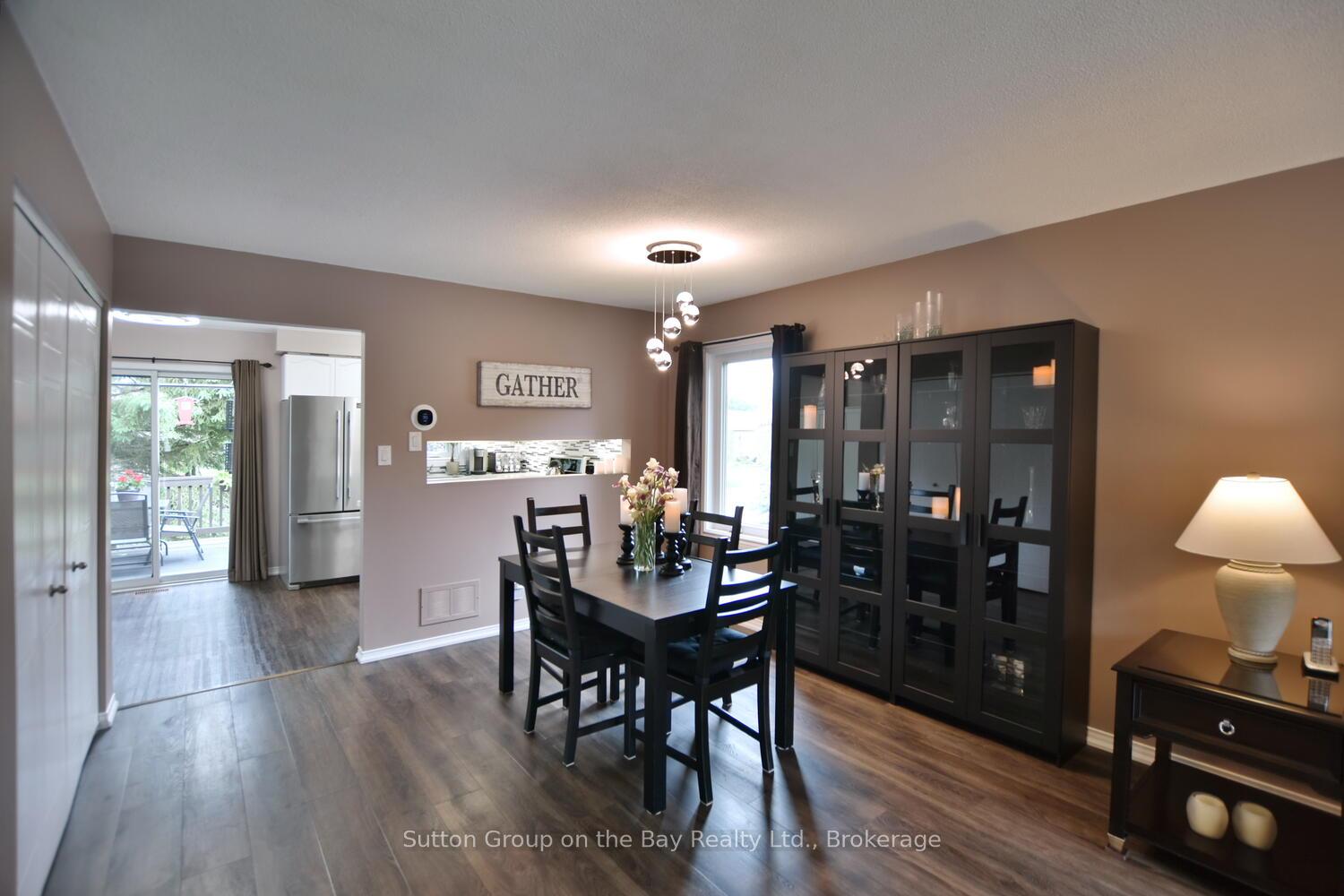 Photo 6 of 30 Acorn Crescent, Wasaga Beach — HOMEH