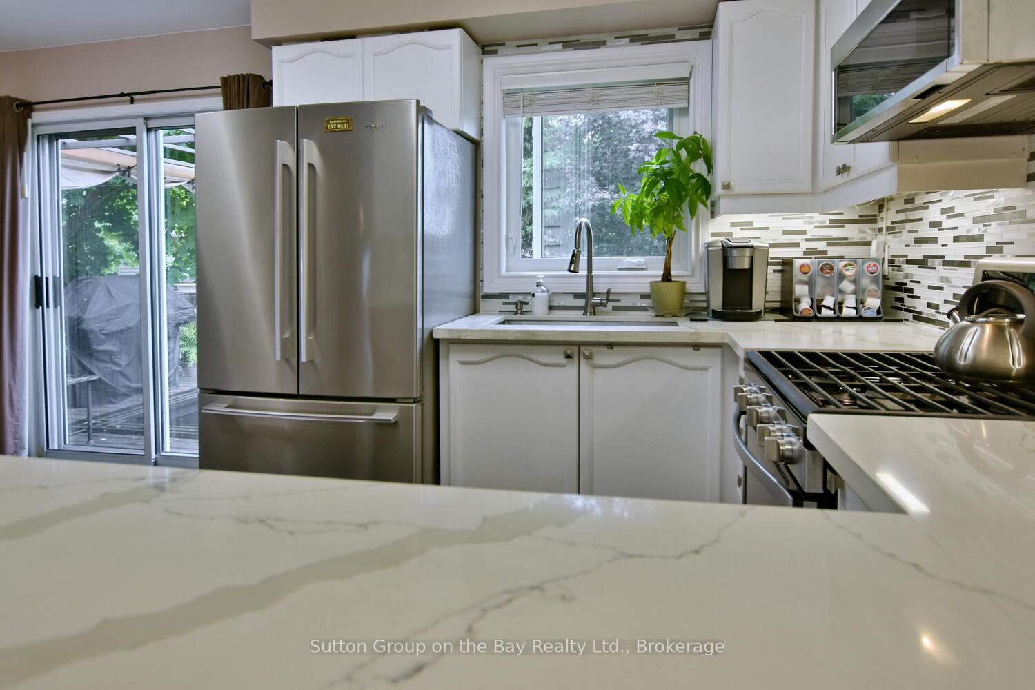 Photo 24 of 30 Acorn Crescent, Wasaga Beach — HOMEH