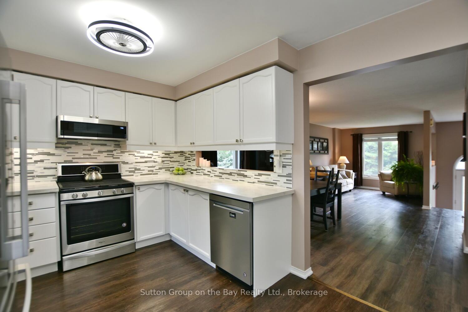 Photo 27 of 30 Acorn Crescent, Wasaga Beach — HOMEH