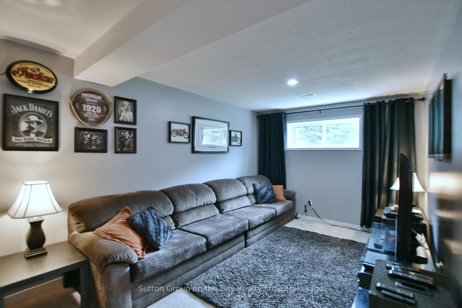 Photo 37 of 30 Acorn Crescent, Wasaga Beach — HOMEH