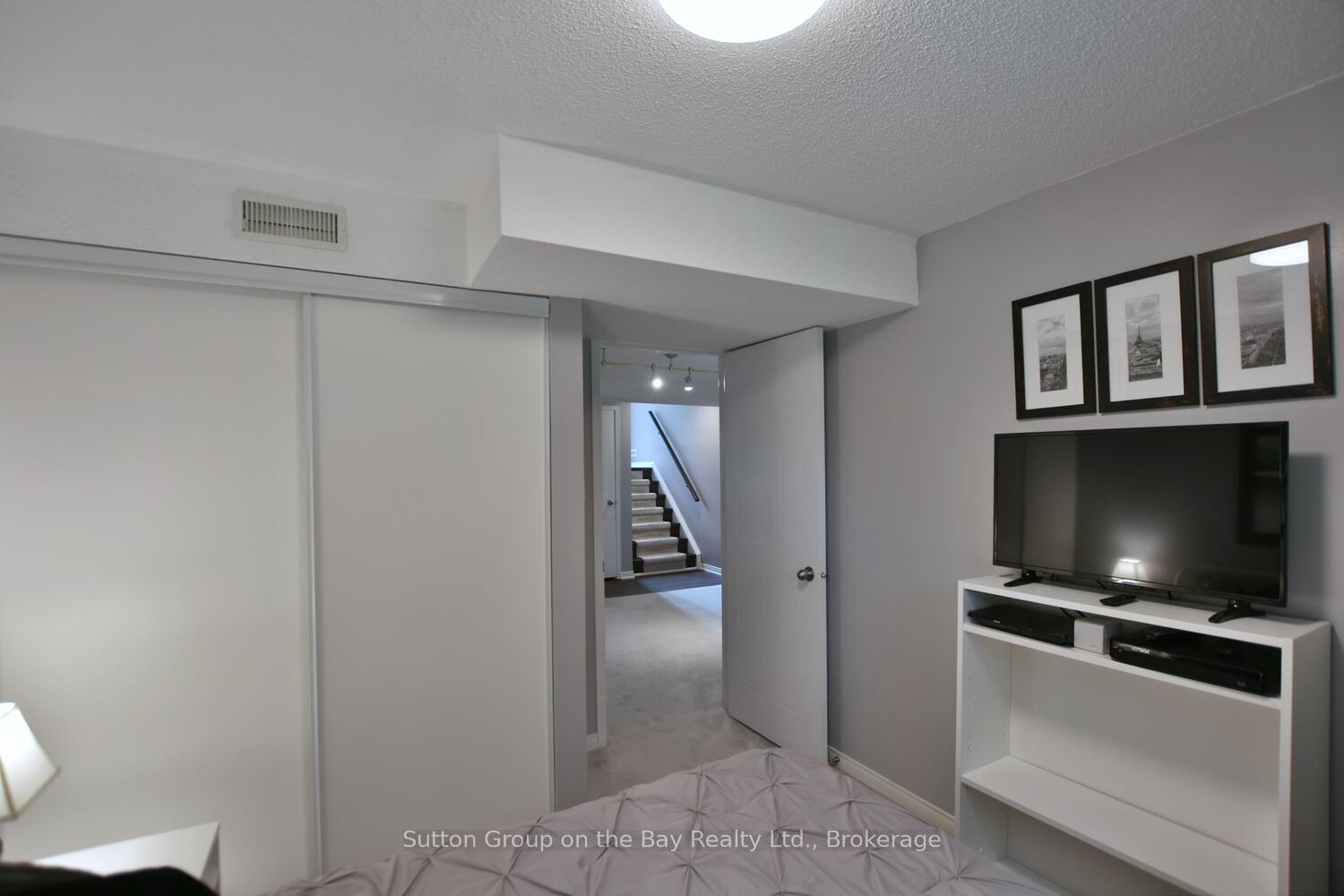 Photo 45 of 30 Acorn Crescent, Wasaga Beach — HOMEH