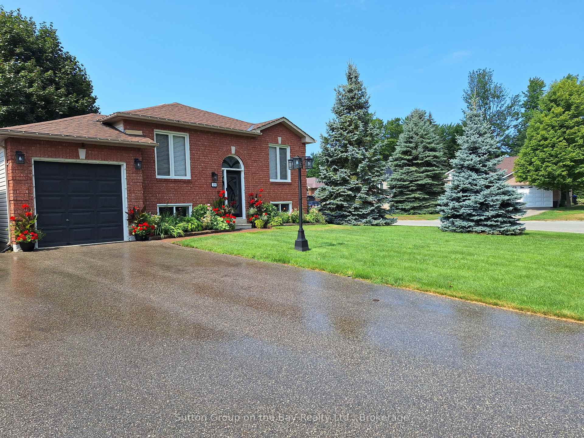 Photo 46 of 30 Acorn Crescent, Wasaga Beach — HOMEH
