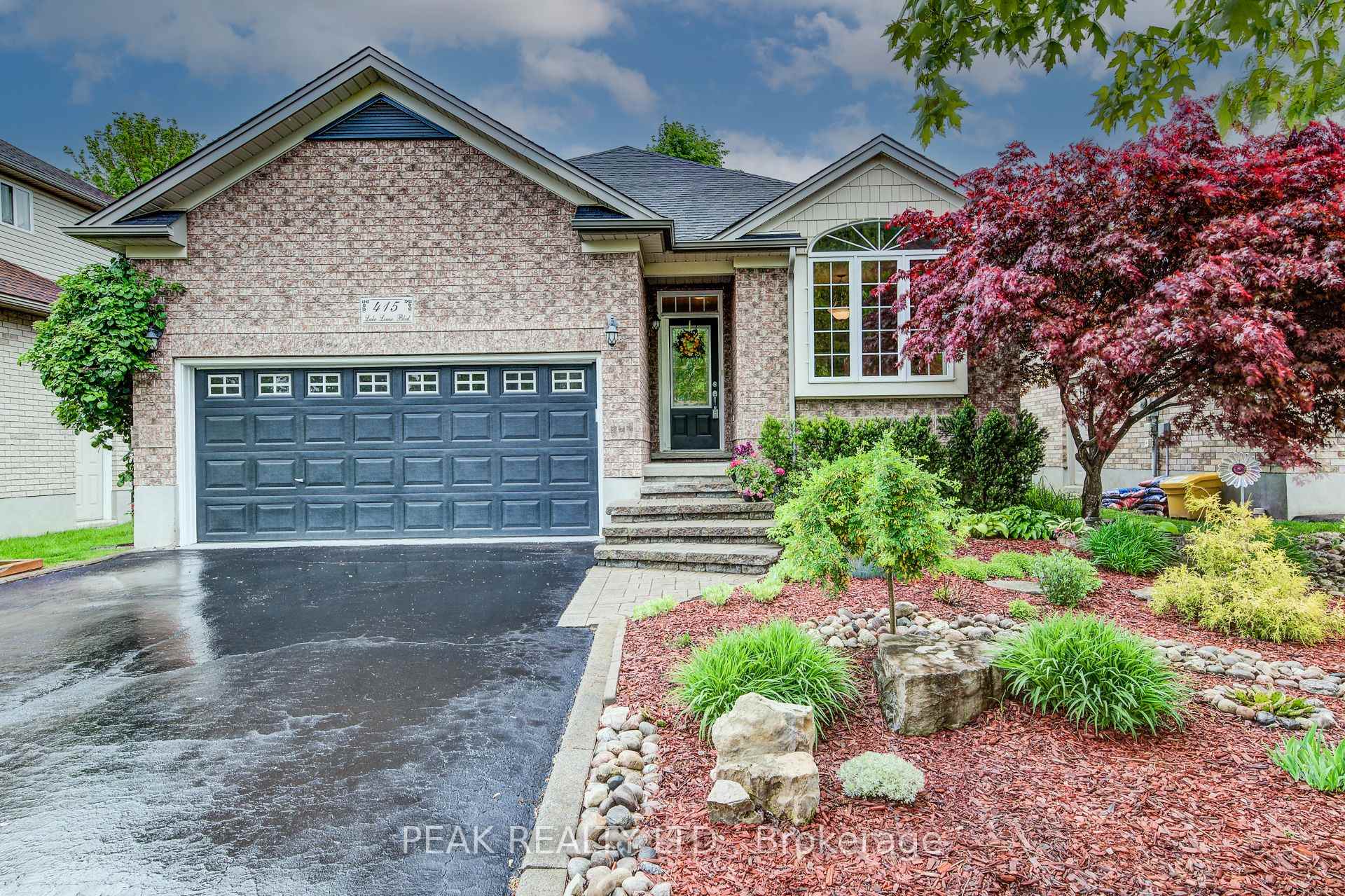 Photo 1 of 415 Lake Louise Boulevard, Waterloo — HOMEH