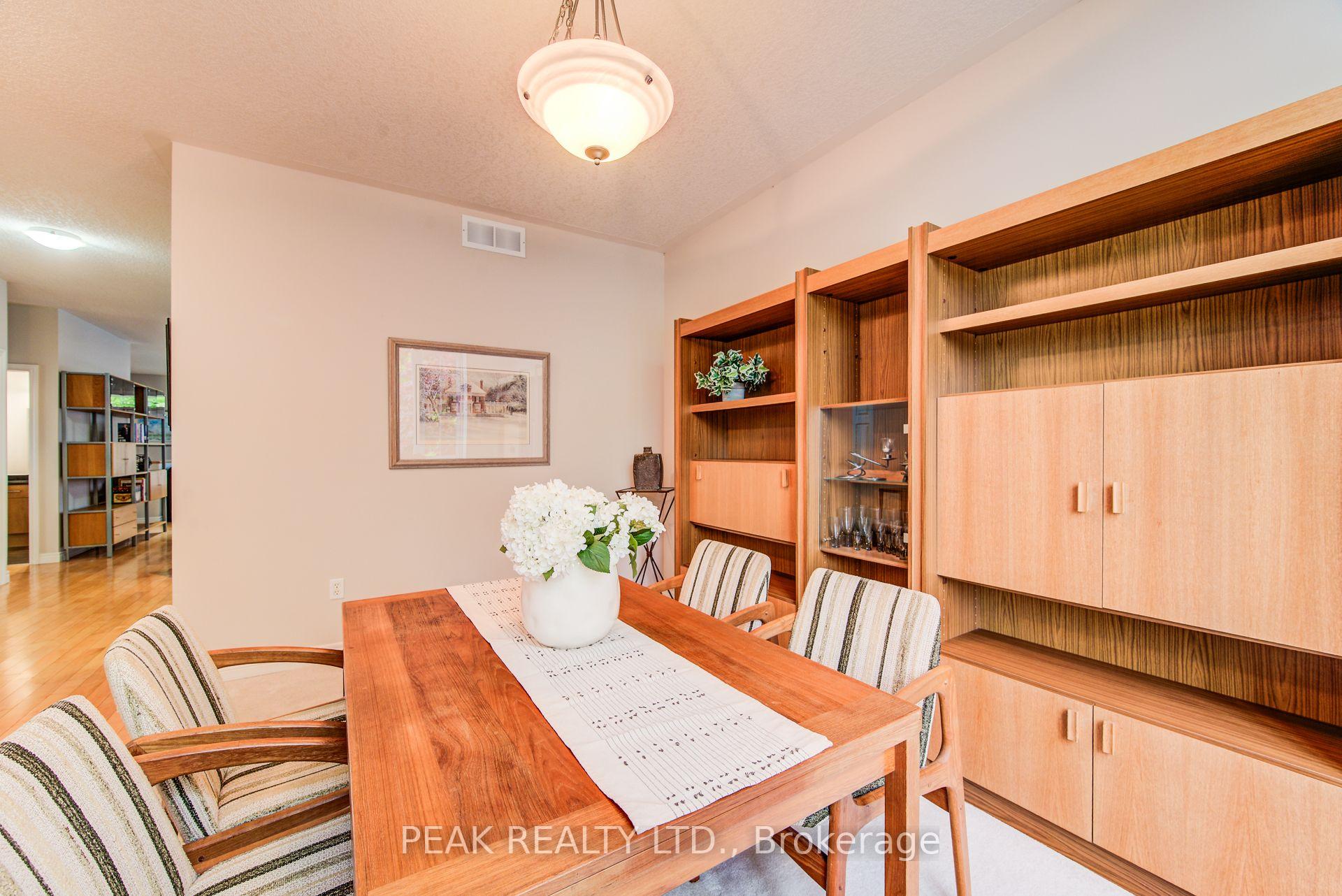 Photo 8 of 415 Lake Louise Boulevard, Waterloo — HOMEH