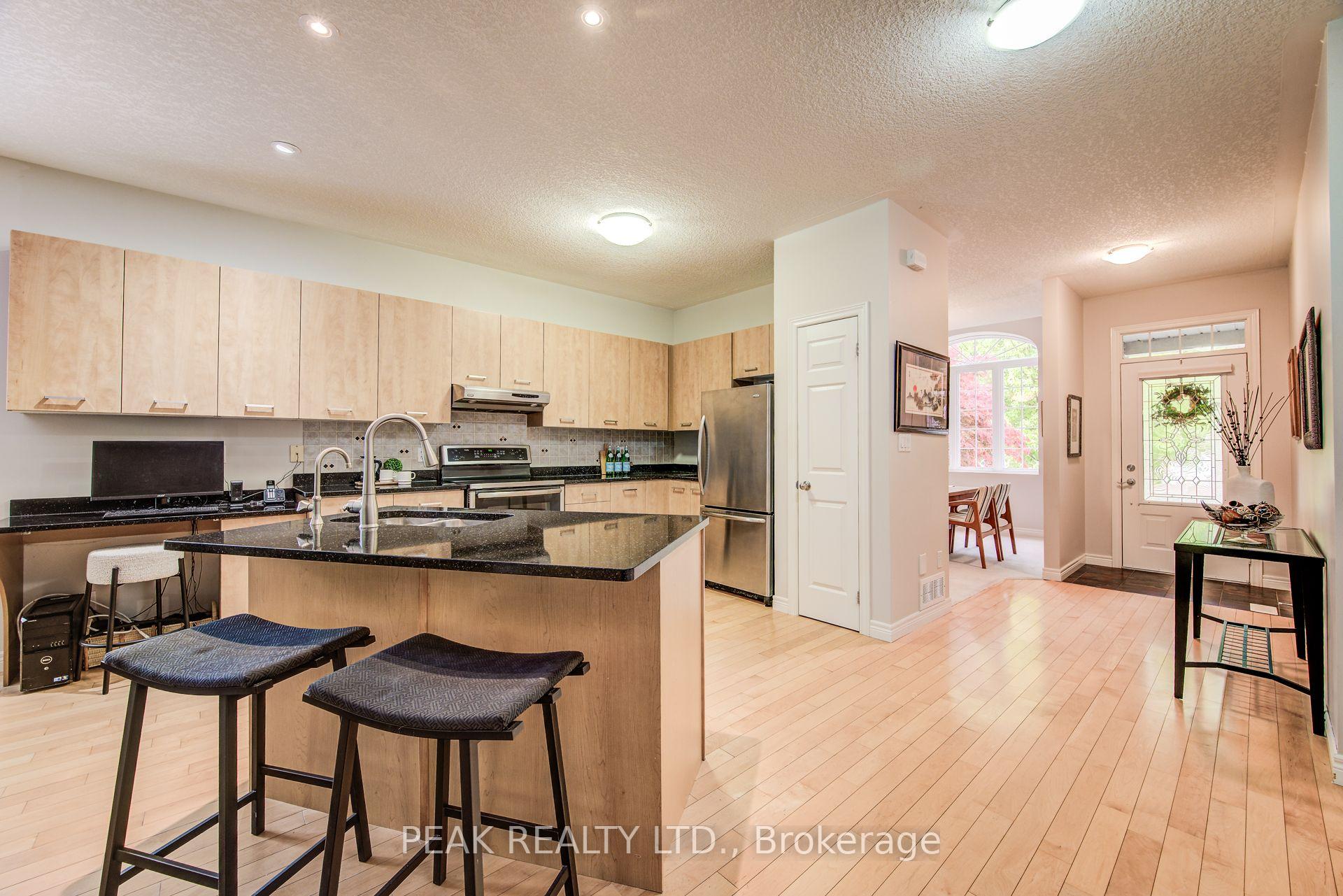 Photo 10 of 415 Lake Louise Boulevard, Waterloo — HOMEH