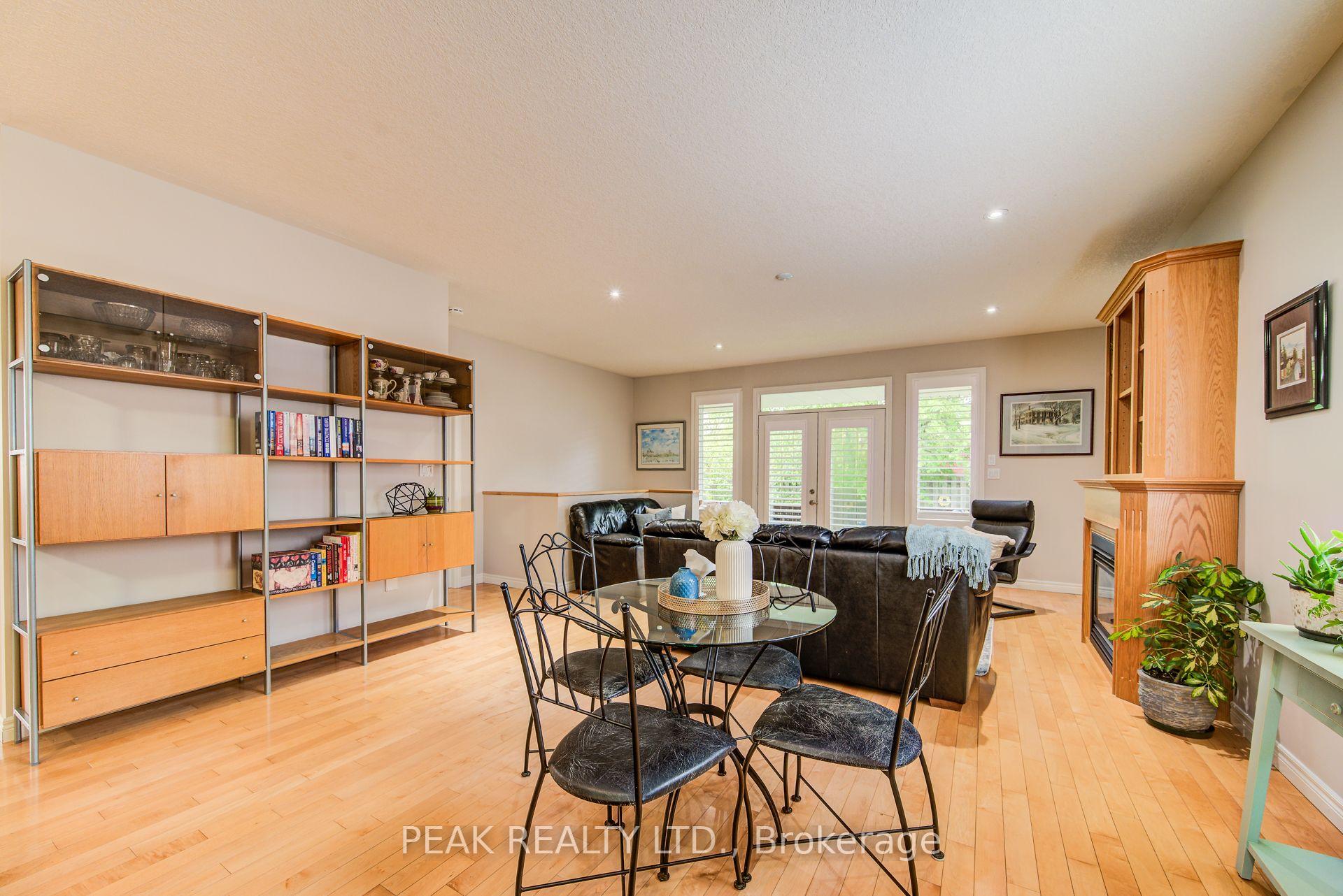 Photo 16 of 415 Lake Louise Boulevard, Waterloo — HOMEH