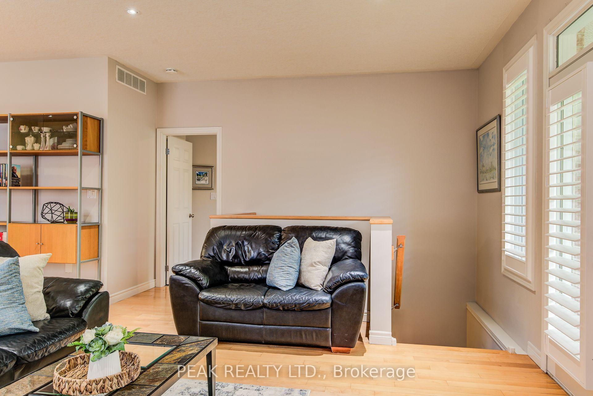 Photo 22 of 415 Lake Louise Boulevard, Waterloo — HOMEH