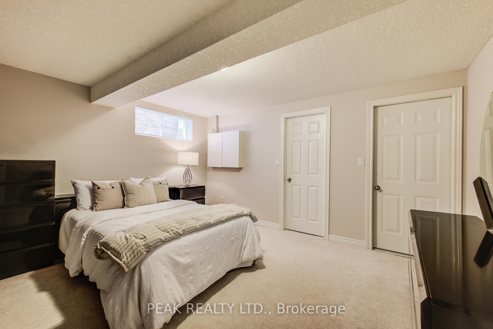 Photo 39 of 415 Lake Louise Boulevard, Waterloo — HOMEH
